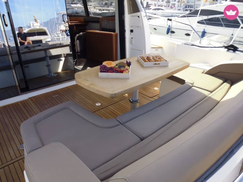 Crucero costero de 6 horas a Cabo Pino y almuerzo en La Cabaña