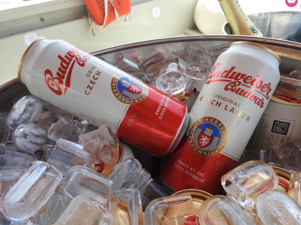 Aventura de barco com festa de dia inteiro: pôr do sol e karaokê noturno em Budva