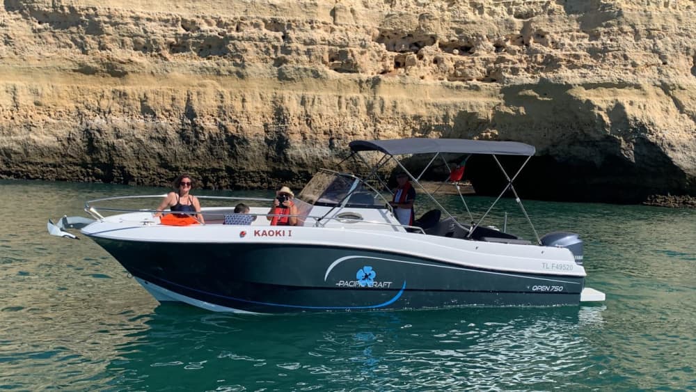 Sol, hav och grottor: En flykt till kustnära Algarve