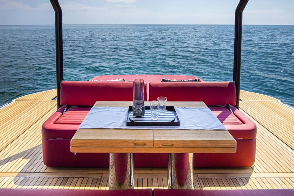 Całodniowa prywatna ucieczka jachtem – odkryj Maltę lub Gozo na pokładzie Cranchi A46