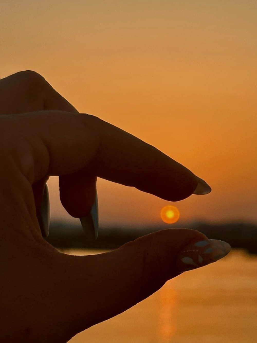 Gouden Uur op Zee – Zonsondergang op een Klassieke Boot