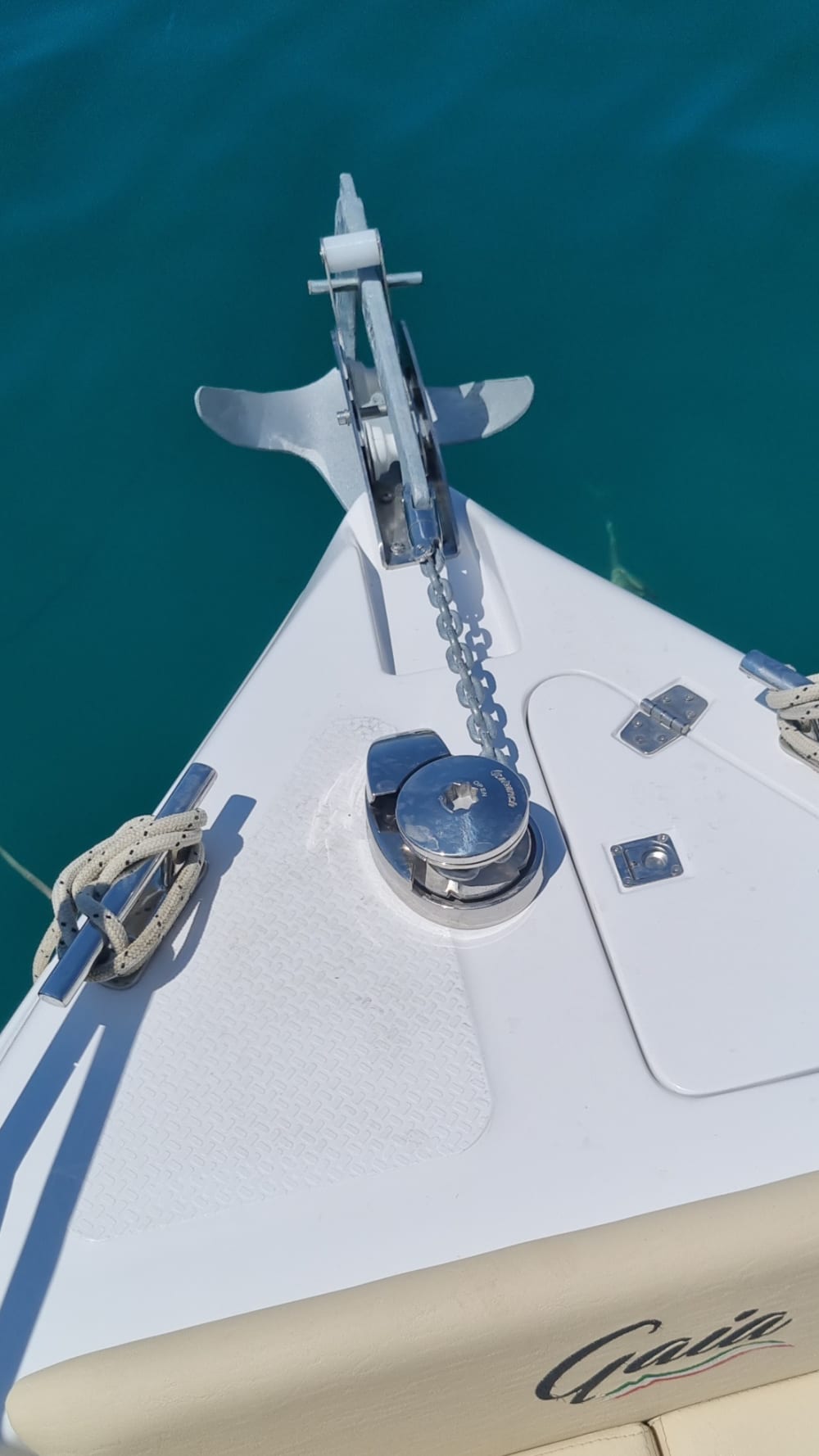 Discover Makarska: A full day of sun on a motorboat