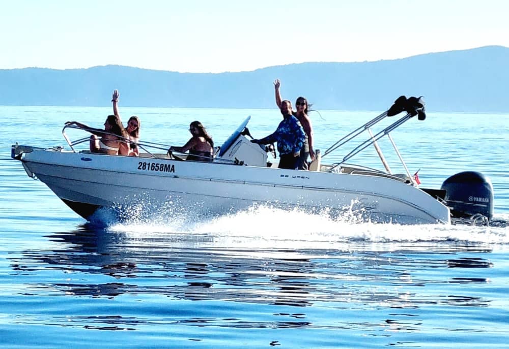 Discover Makarska: A full day of sun on a motorboat