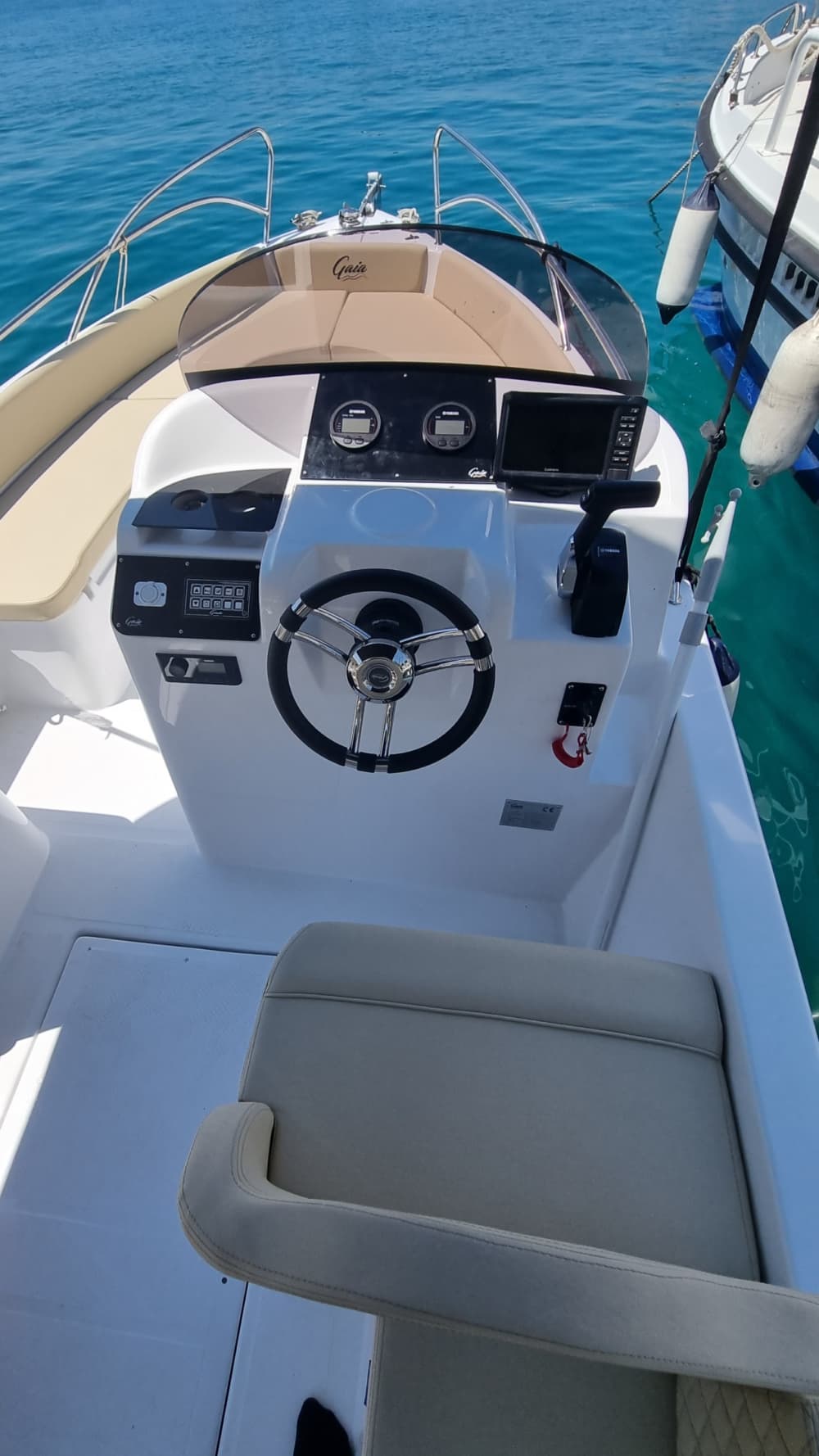 Discover Makarska: A full day of sun on a motorboat