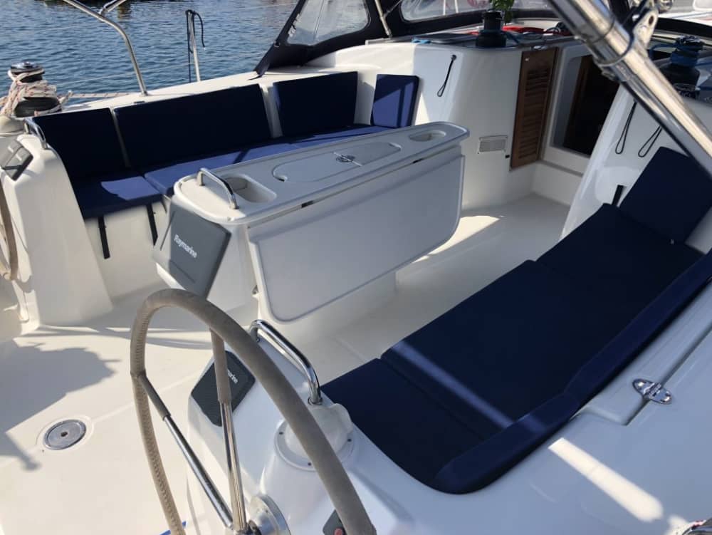 Аперитив на лодке в Неаполе с купанием в заливе.