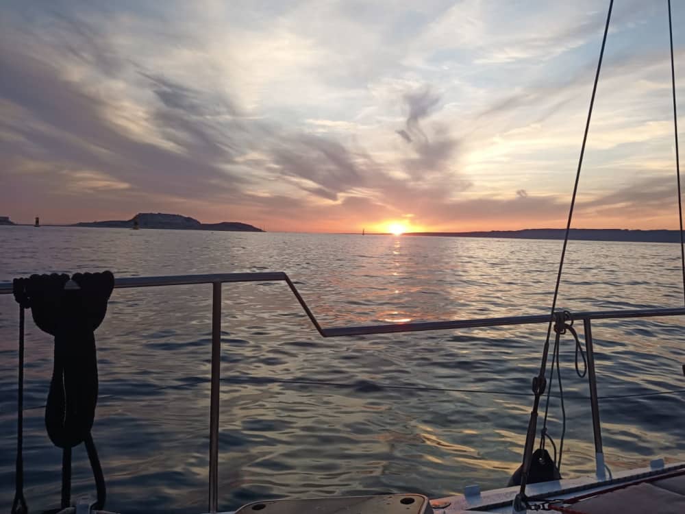 Sunset sailing and snorkeling in the Calanques du Frioul