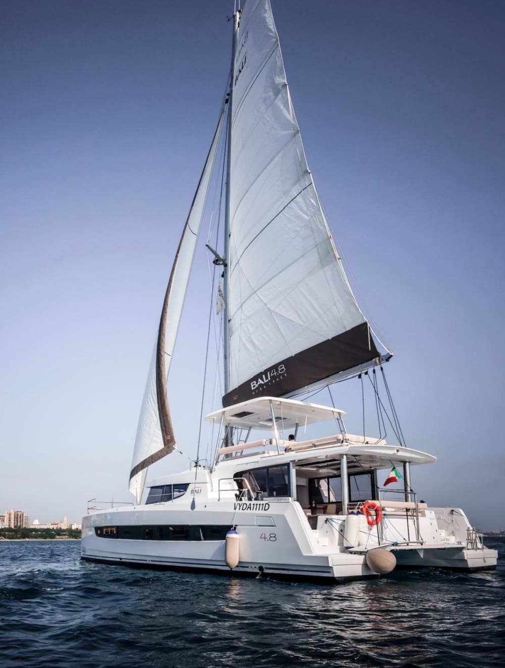 Giornata di vela privata nel Mar Ionio