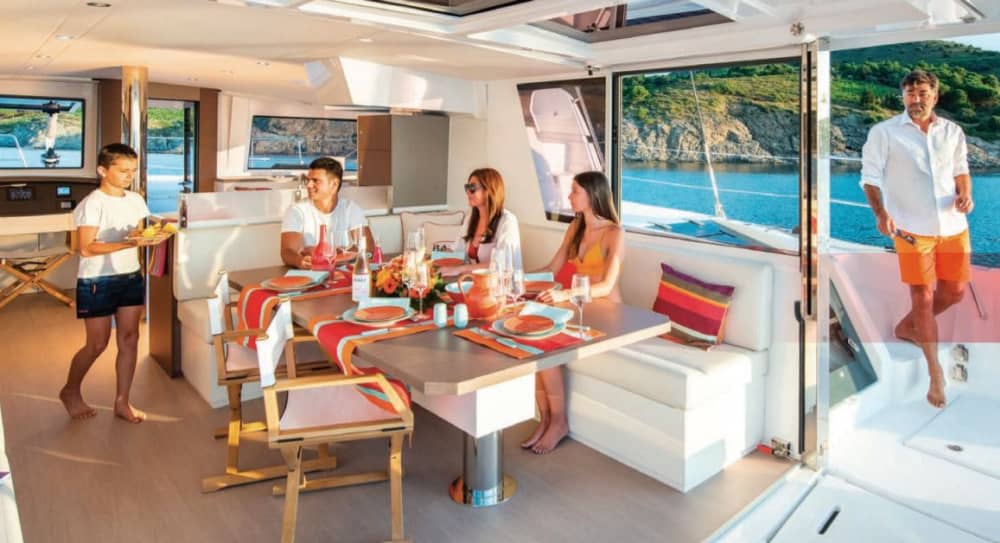 Giornata di vela privata nel Mar Ionio