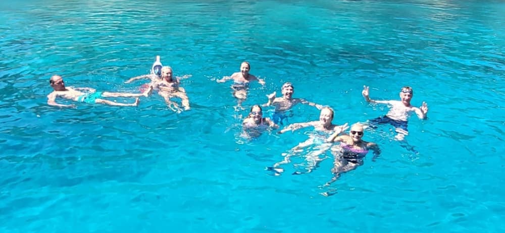 Stari Grad escape: 3h of relaxation on a motorboat
