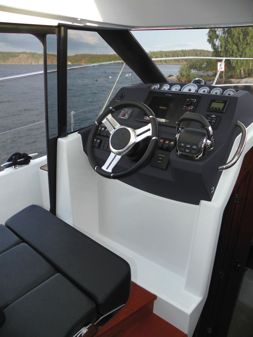 Corfù nord-orientale: calette nascoste e villaggi costieri