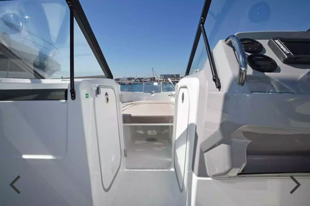 Le meilleur de Saint-Aygulf se trouve sur l'eau : votre journée privée complète en bateau à moteur