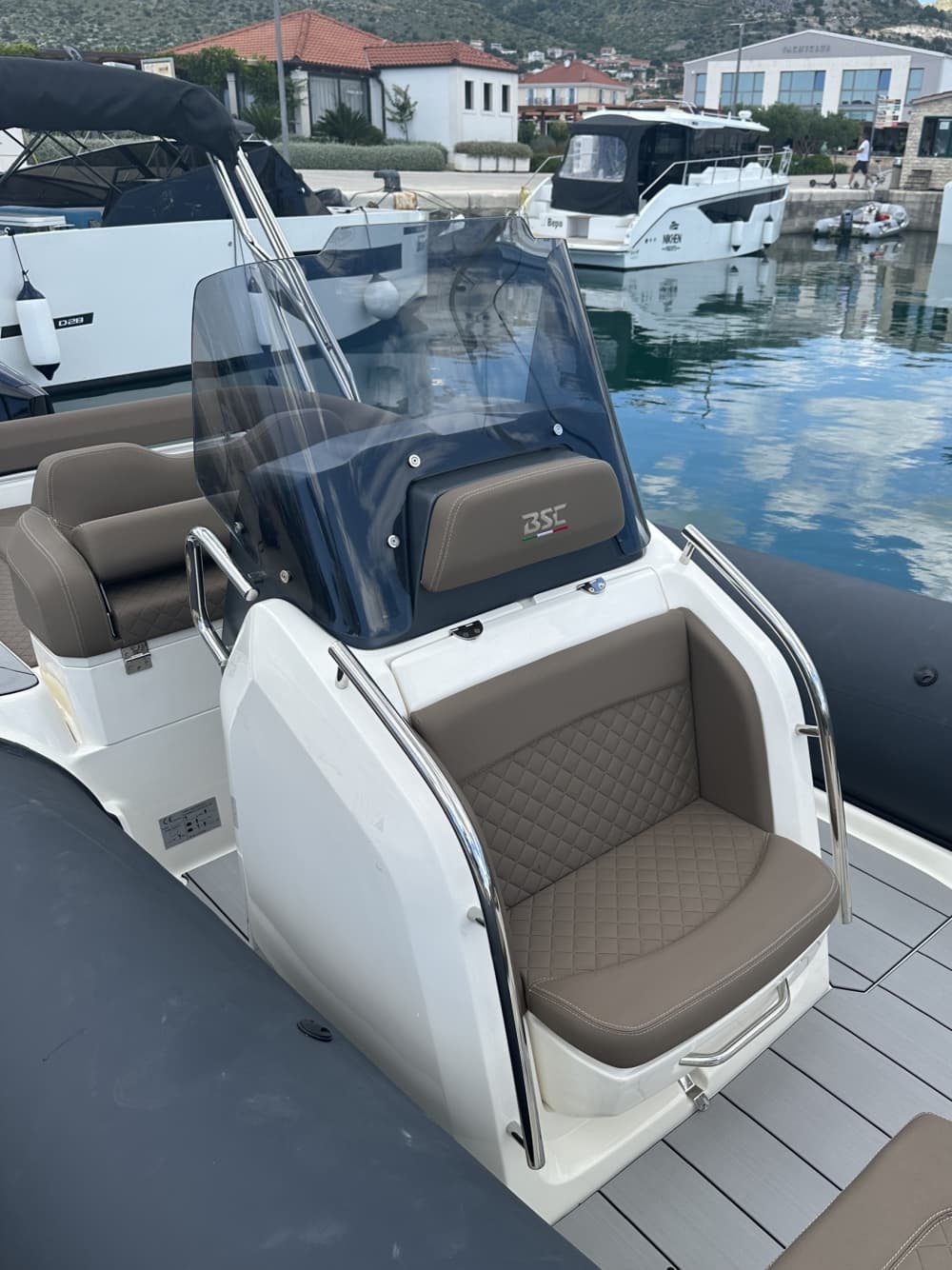 Een dagtocht rond Dubrovnik: geniet van 9 uur ontdekkingstocht op een motorboot.