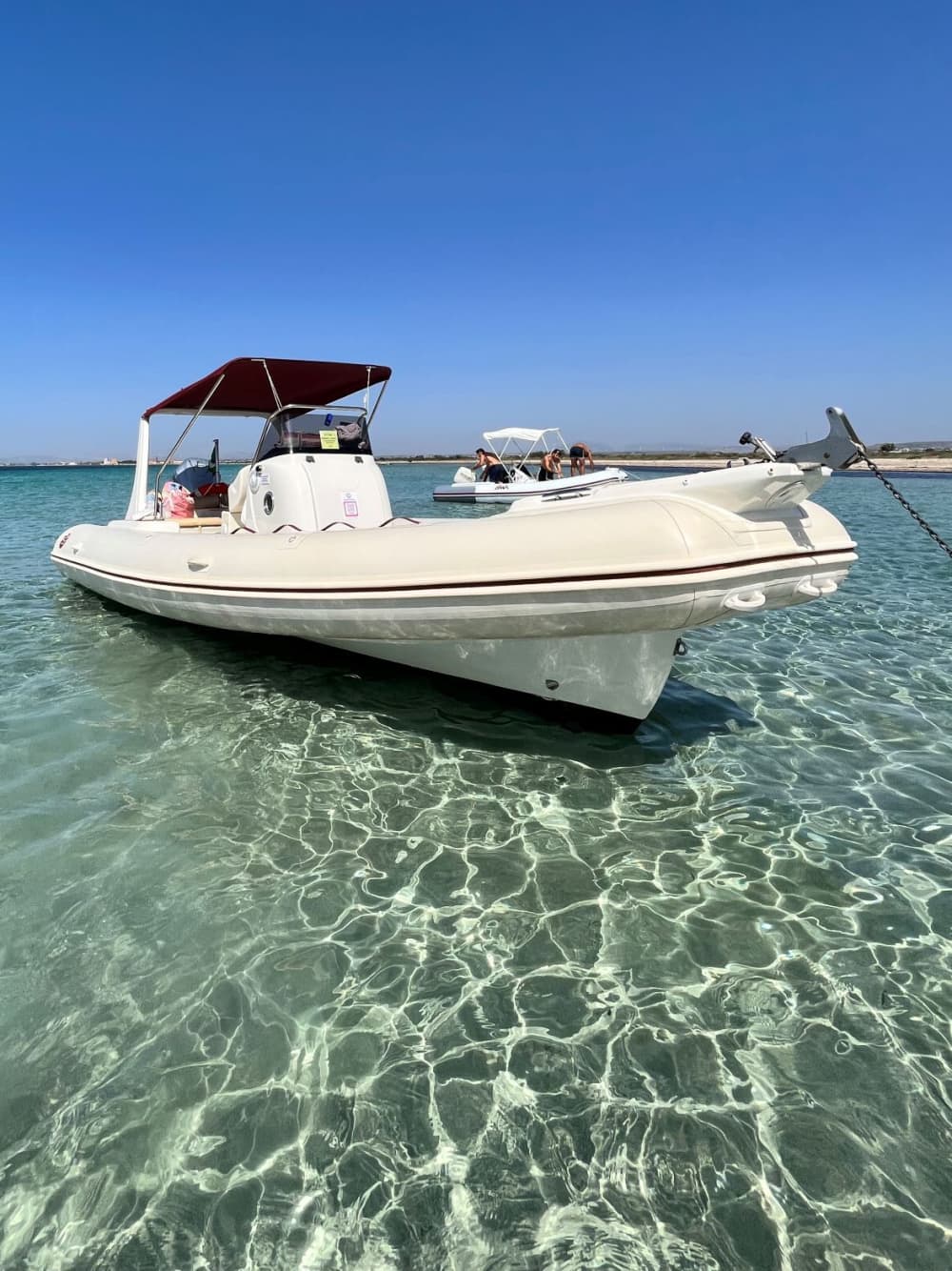 Ontdek de kust van Marsala: een complete dagtocht aan boord van een motorboot