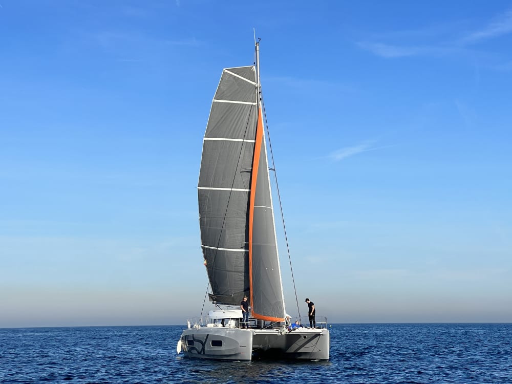 Enjoy a 4-hour Catamaran Experience: Pollensa Bay and Alcudia