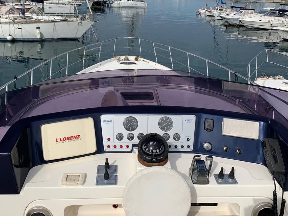Excursion d'une journée en yacht de Porto Badino à Ponza et Palmarola