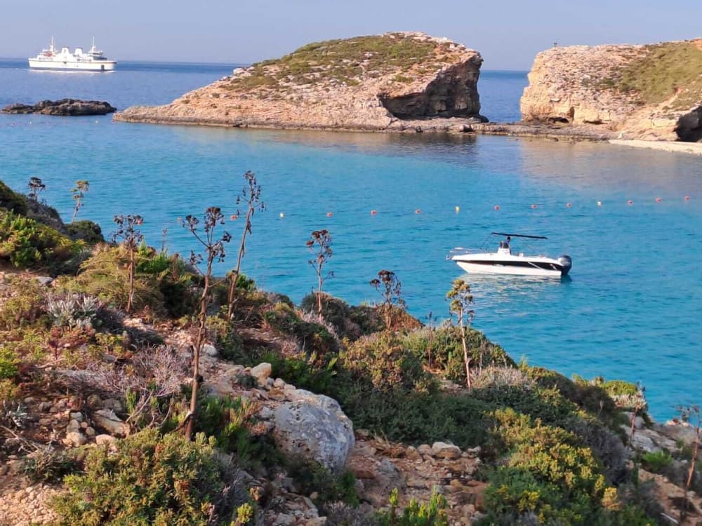 3h in Malta: Rent a motorboat and enjoy