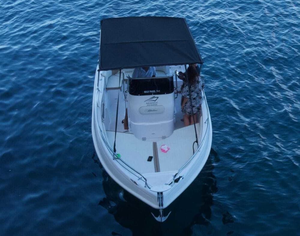 Goditi 7 ore a bordo di un motoscafo a Malta