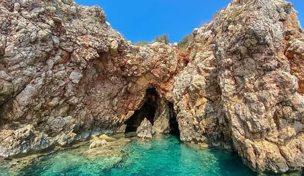 Island Hopping & Αρχαία Ερείπια: Μια μέρα στη θάλασσα στο Κεμέρ (Κεμέρ - Τρία νησιά - Κλεοπάτρα - αρχαία πόλη Φάσηλις)