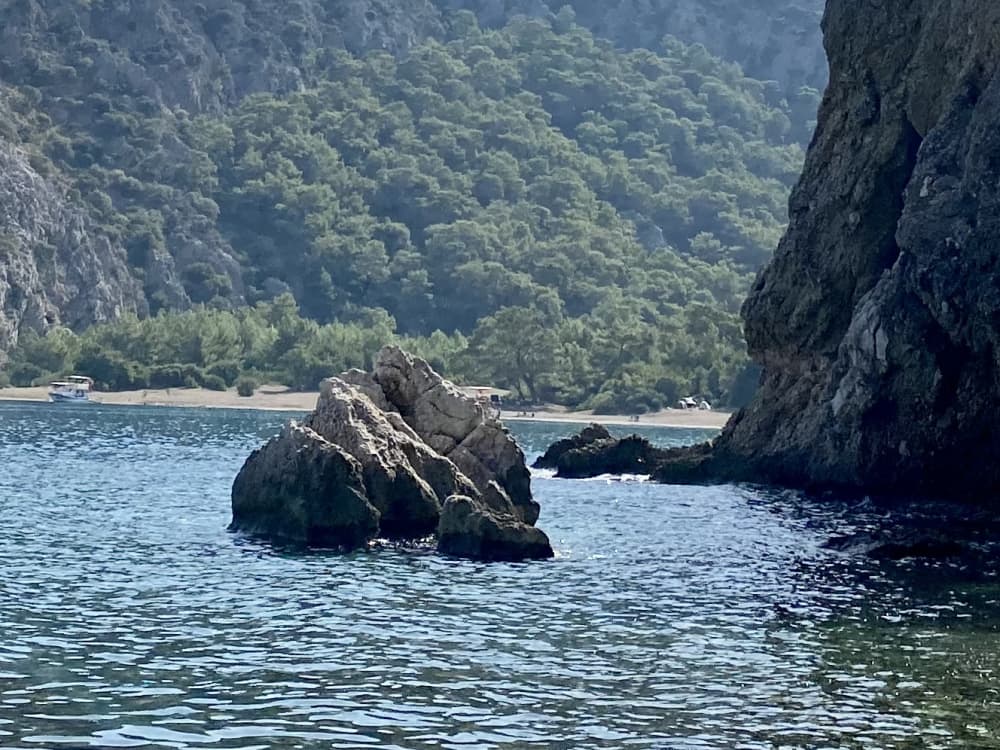 Meraviglie costiere di Kemer: un viaggio di un giorno intero tra baie e rovine (Kemer - Olimpos - Porto Ceneviz - Cleopatra)