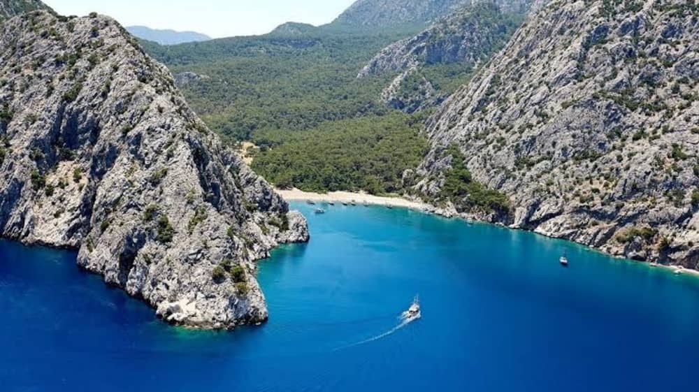 Σουλουάντα - Τουρκικές Μαλδίβες (από το λιμάνι του Κεμέρ)