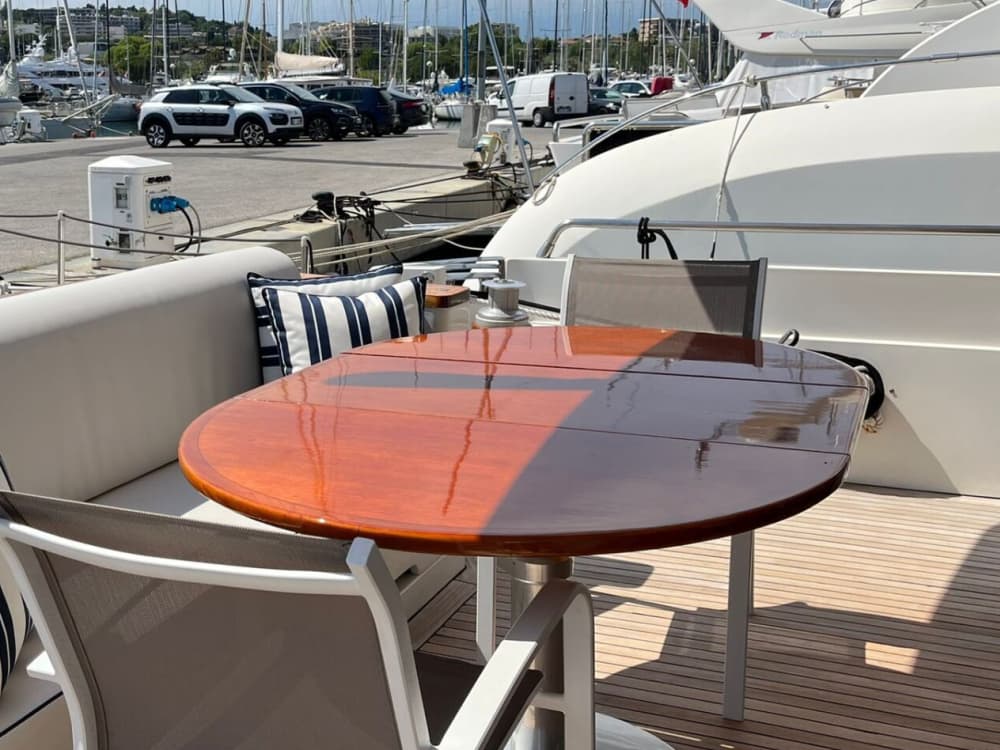 The VIP Experience: 8 hours of prestige in Antibes