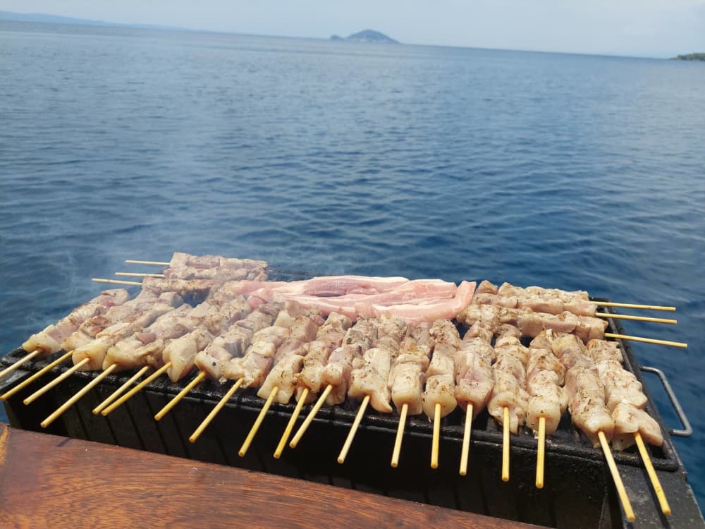 Sunset Cruise: Chrousso Port & Sithonia Riviera Adventure