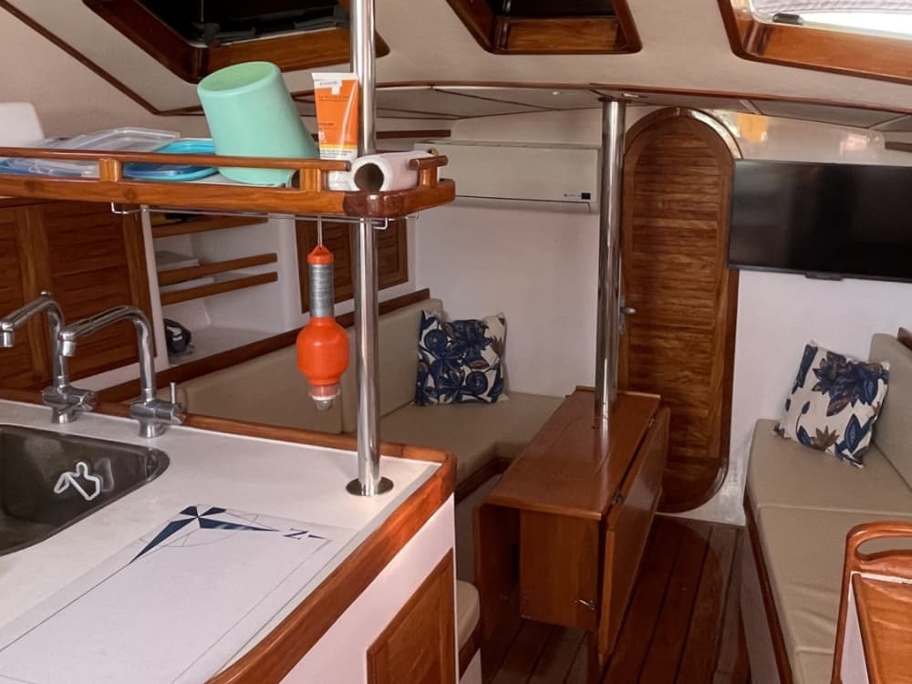 Um dia inteiro de magia no Rio de Janeiro a bordo de um veleiro.