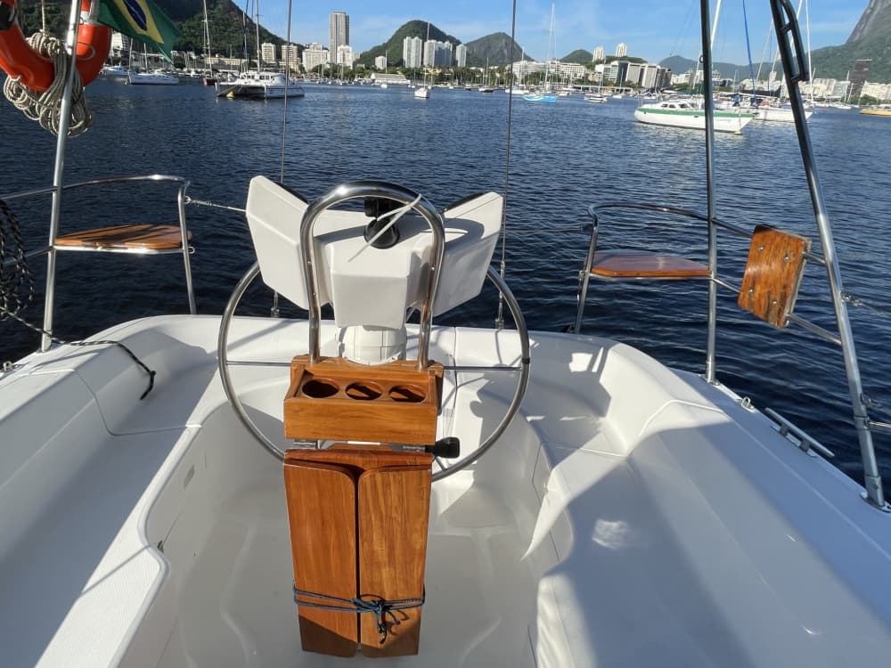 Um dia inteiro de magia no Rio de Janeiro a bordo de um veleiro.