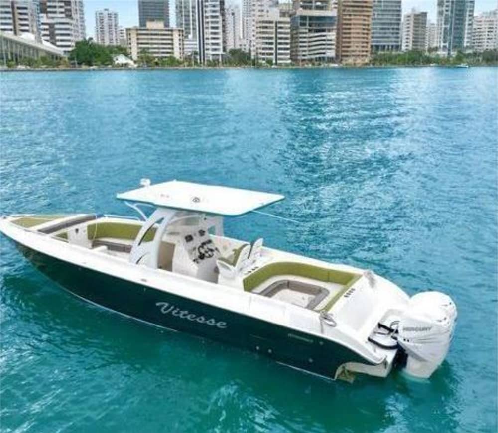 Découvrez Carthagène en bateau à moteur pendant 8 heures