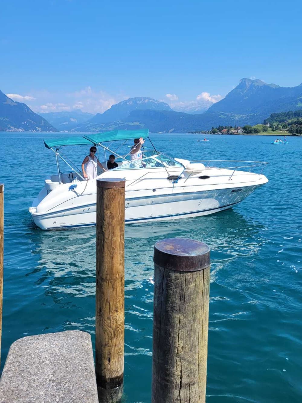 Make every moment count: A full day of sun around Gersau on a motor yacht