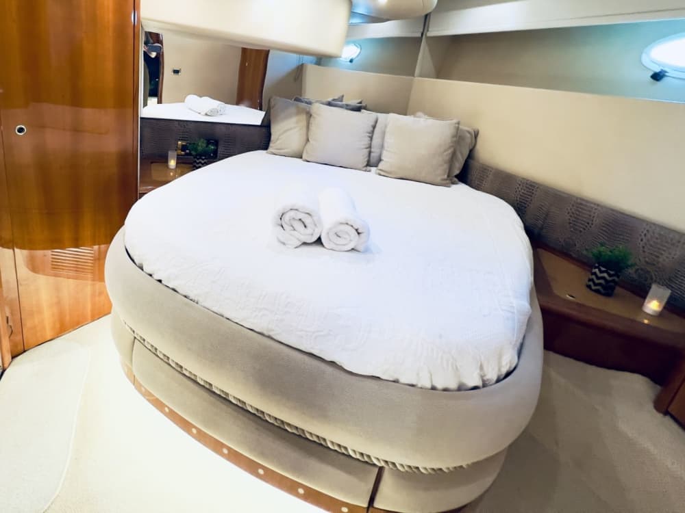 Całodniowy prywatny rejs po południowym wybrzeżu lub Delos i Rhenia (Azimut 58 stóp)