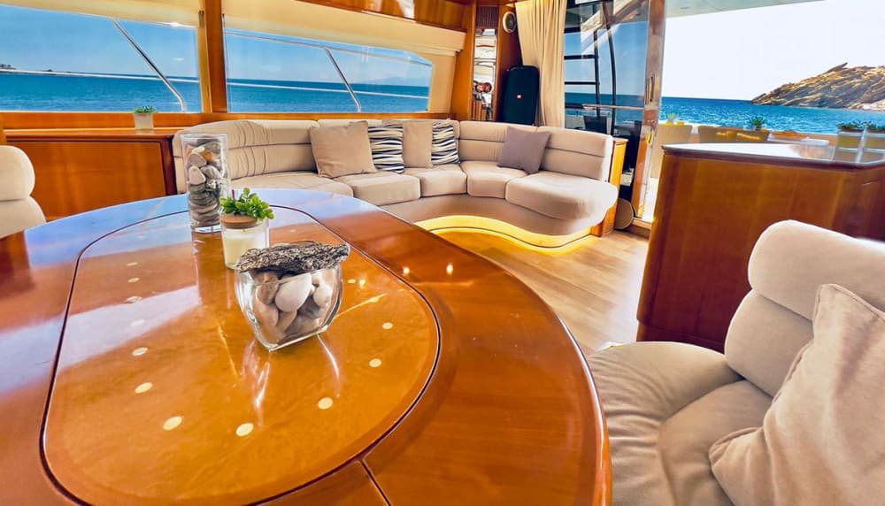 Full Day Private Cruise South Coast or Delos & Rhenia (Azimut 58ft)