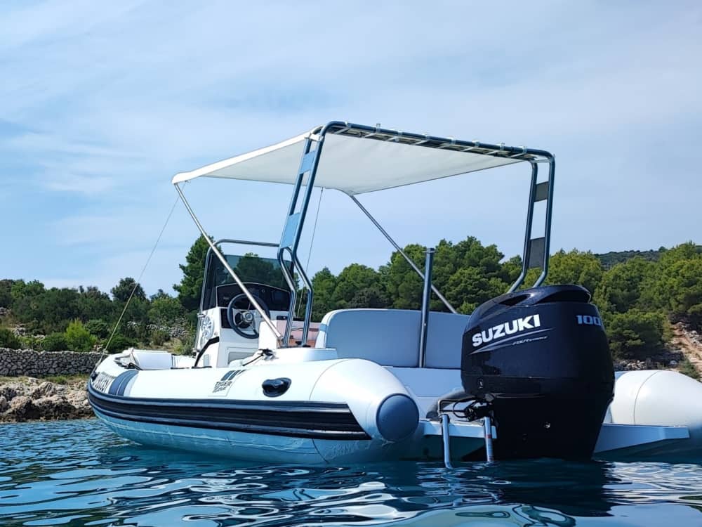 Genießen Sie eine 11-stündige Motorbootfahrt zur Erkundung von Trogir.