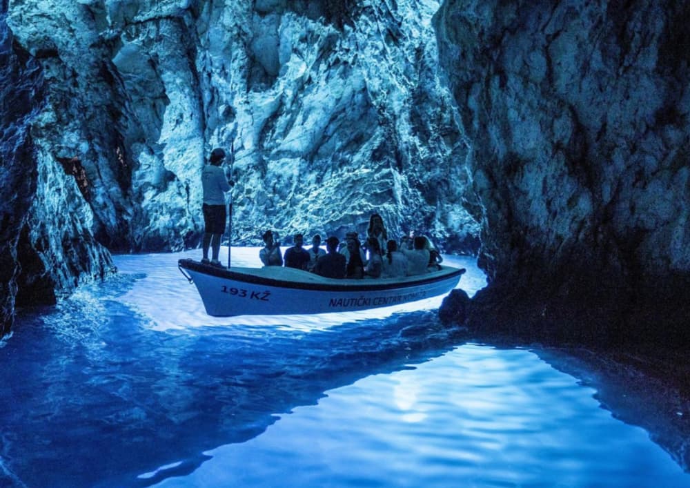 Passeio de barco de 8 horas em Hvar até as deslumbrantes cavernas marinhas