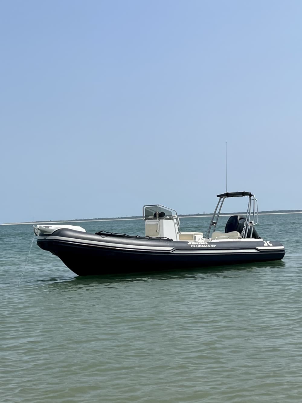 Évasion royale : 4 heures de détente en bateau à moteur