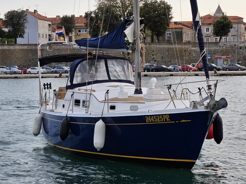 Journée complète de voile à bord d'un voilier à Zadar