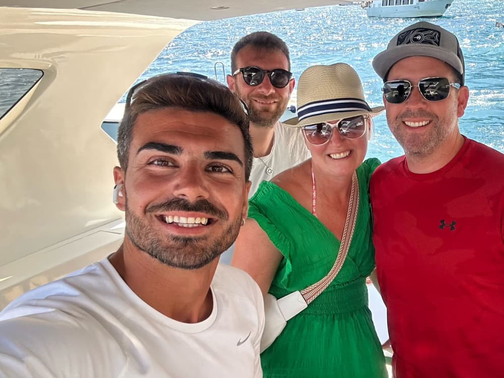 Отпразднуйте свое особое событие на побережье Амальфи на борту Mireja