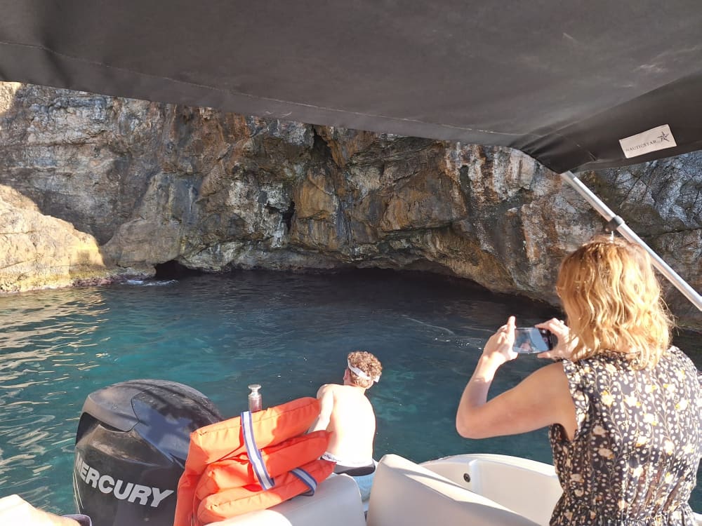 Ontdek Dubrovnik tijdens een dagtocht op een motorboot.