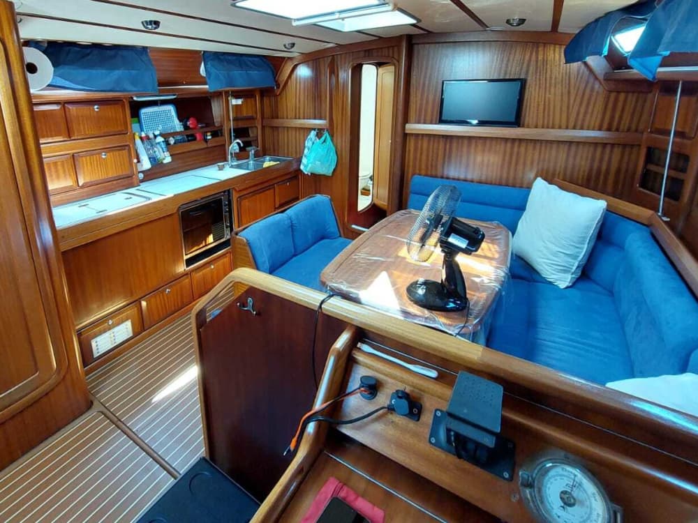 Godetevi una giornata al mare a Montenero di Bisaccia in barca a vela