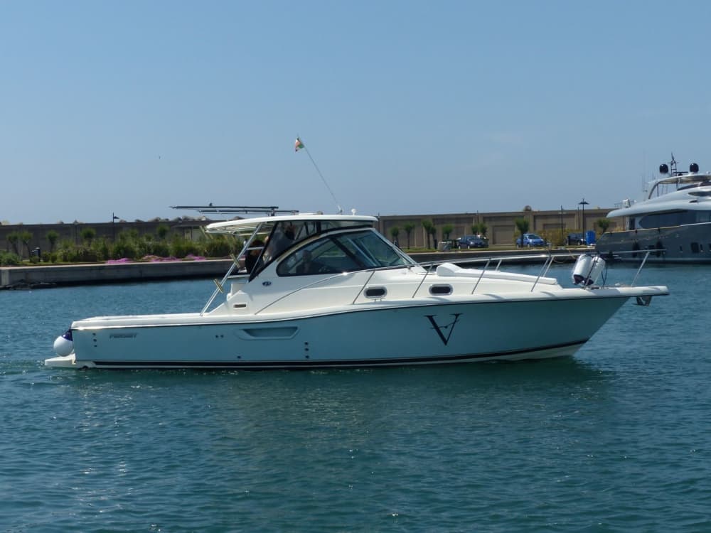 Neapel Offshore Fishing Adventure med professionell utrustning och besättning