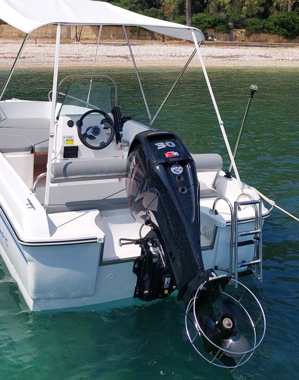 Un día en Cefalonia en una lancha motora