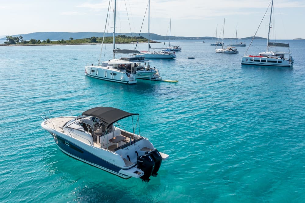 3h30 in Split: Rent a motorboat and enjoy