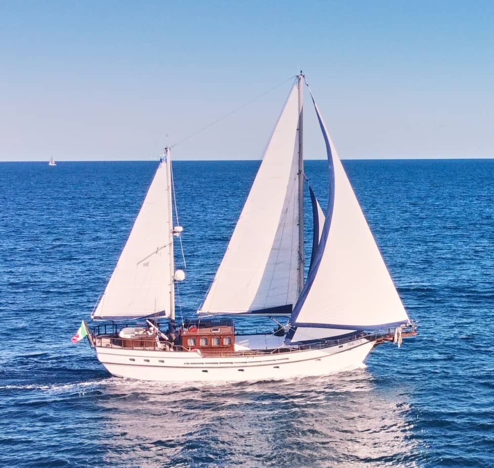 8h30 of sailing along the coast of Trapani