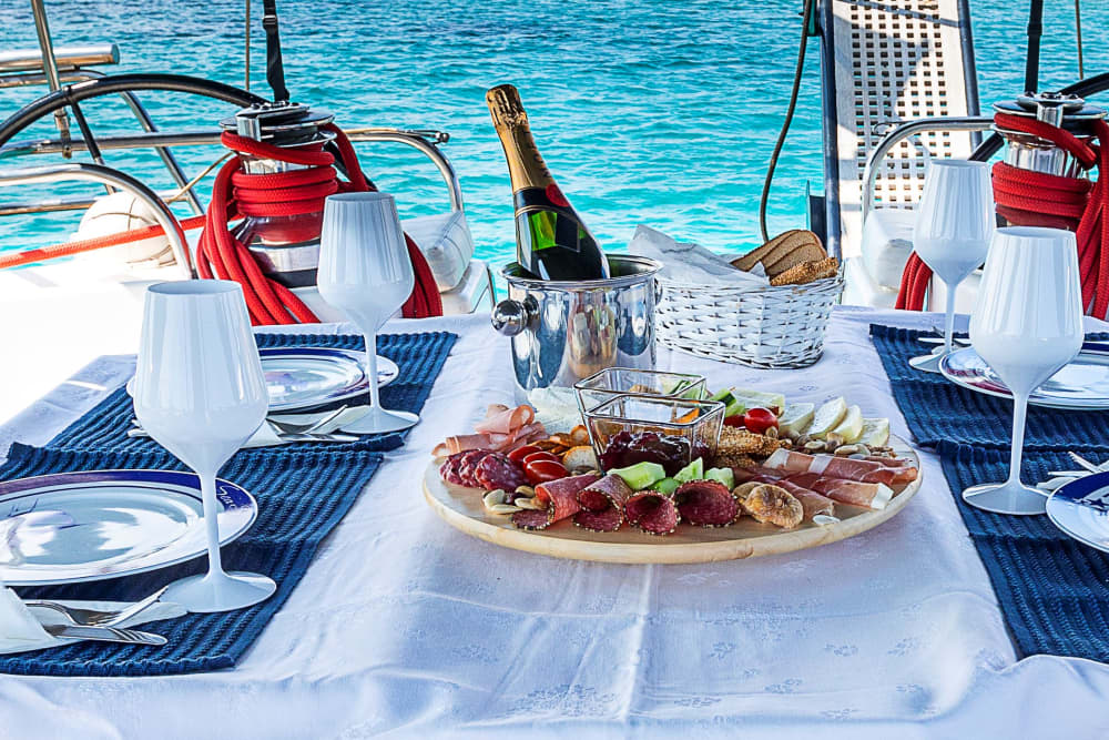 Riwiera Ateńska – Prywatny jednodniowy rejs żeglarski z lunchem