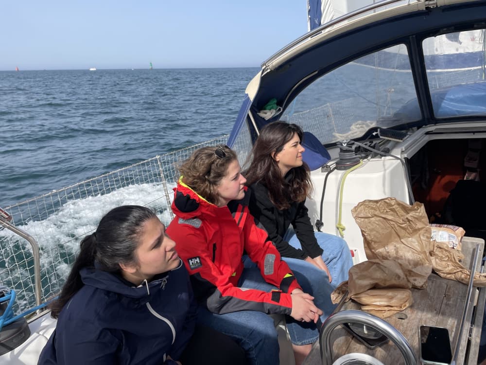 Profitez de chaque instant : une journée ensoleillée autour de Saint-Malo à bord d'un voilier