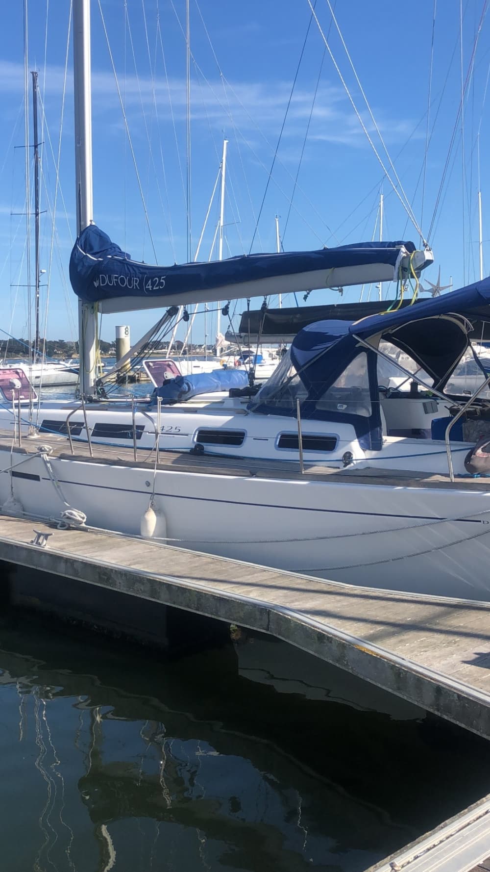 Profitez de chaque instant : une journée ensoleillée autour de Saint-Malo à bord d'un voilier