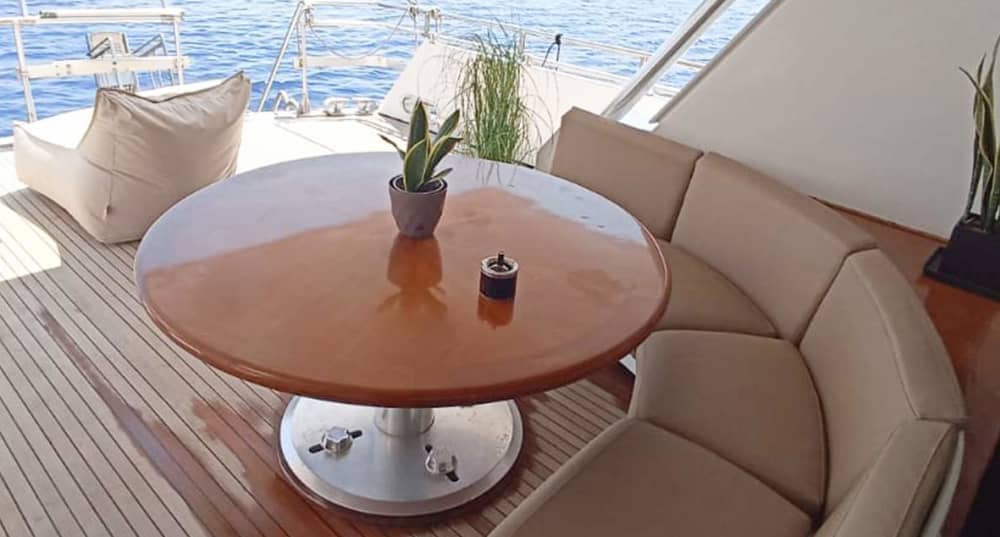 Aegean Morning Opulence: 4-godzinny prywatny luksusowy rejs