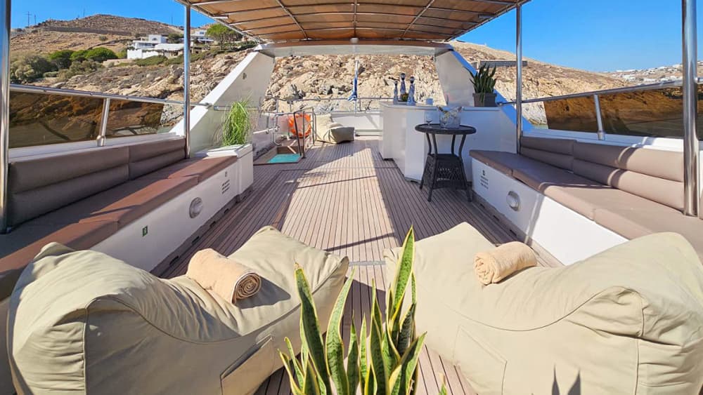 Voyage sur mesure en mer Égée : croisière privée de luxe de 8 heures