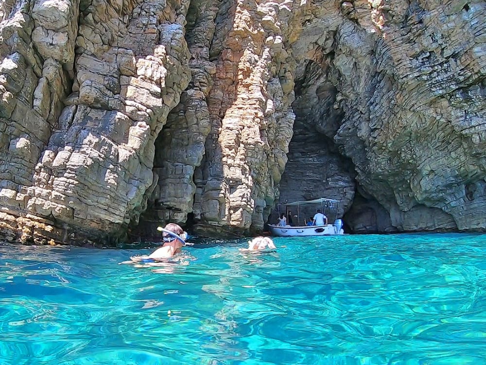 Half-day trip in Budva on a motorboat