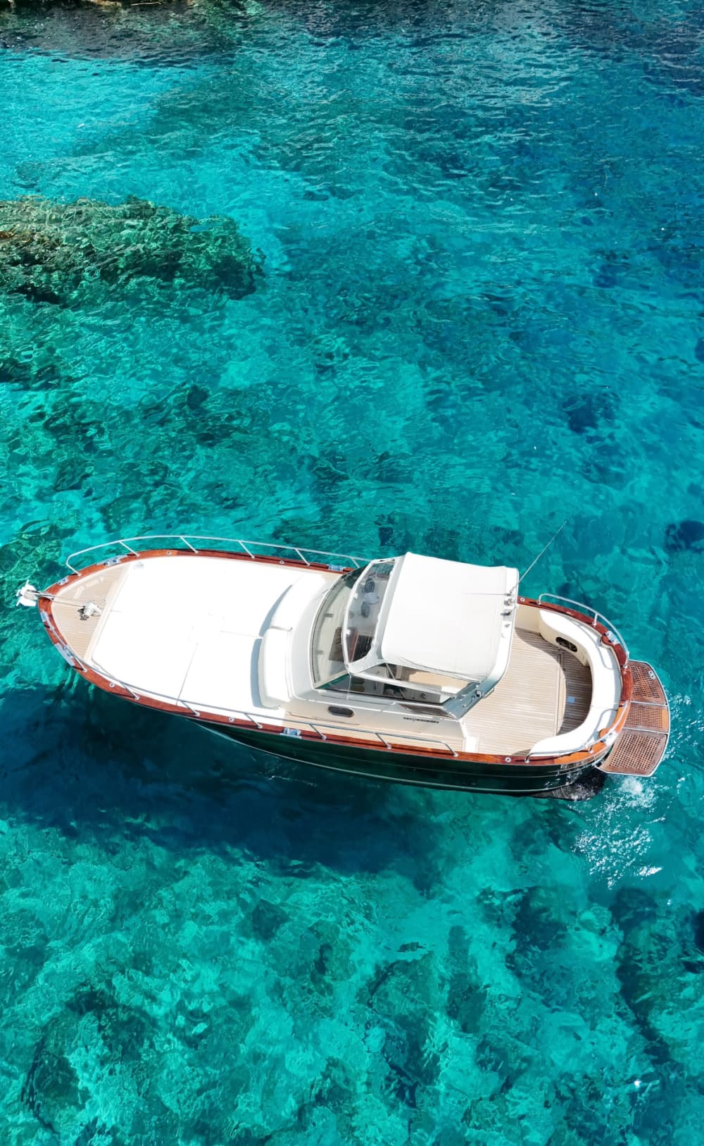 Capri: 3 Hour Tour Between Sea and Faraglioni